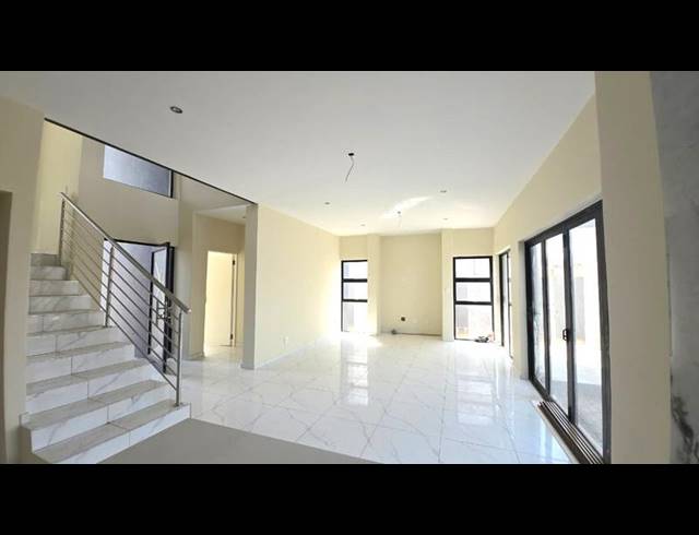 4 BEDROOM HOUSE FOR SALE IN MELODIE